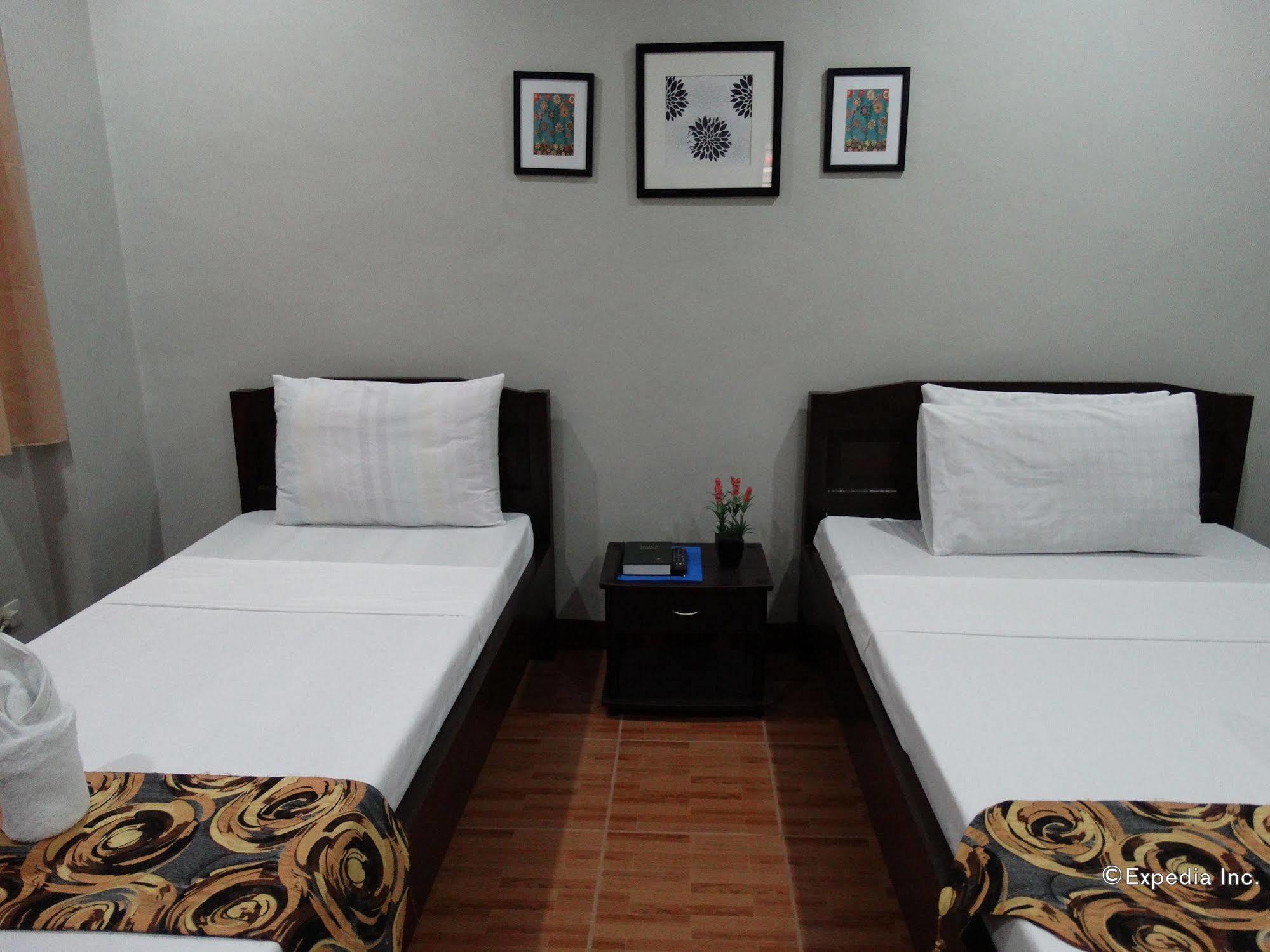 Harbour Gardens Tourist Inn Tagbilaran City Exterior photo